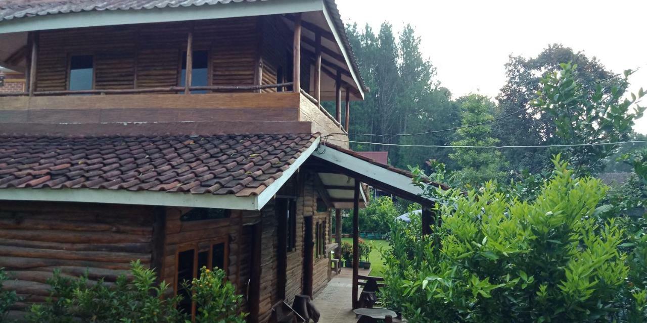 Villa Fresh Line Bongkar Exterior photo